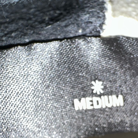 Valkyrae Radiant Spirits “Total Eclipse” Sweatshirt - Size M Limited Edition - Picture 2 of 5